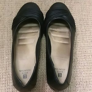 White Mountain SABLE in Black size 10